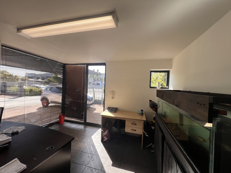 To Let Commercial Property for Rent in Airport Industria Western Cape